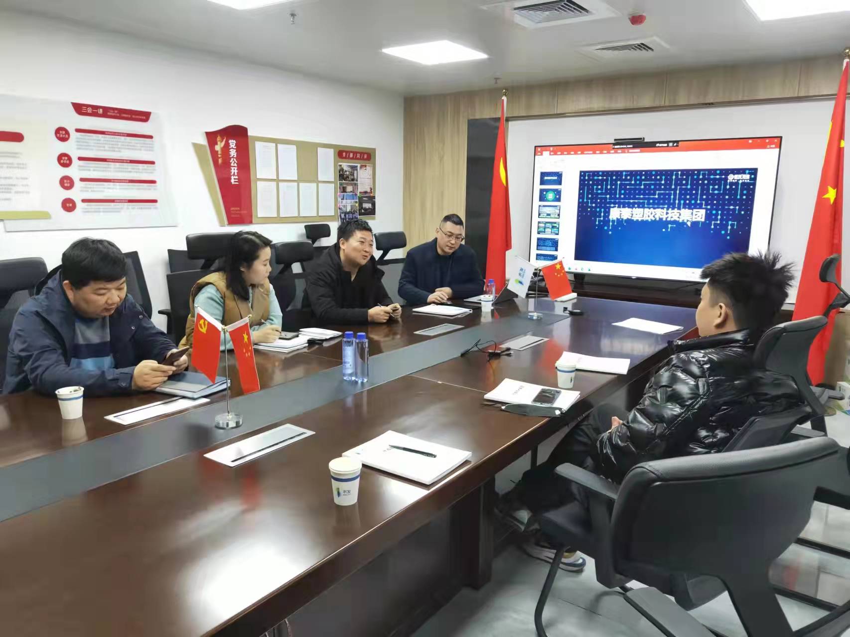 16405654398892440aeW.jpg 16405654398892440aeW.jpg